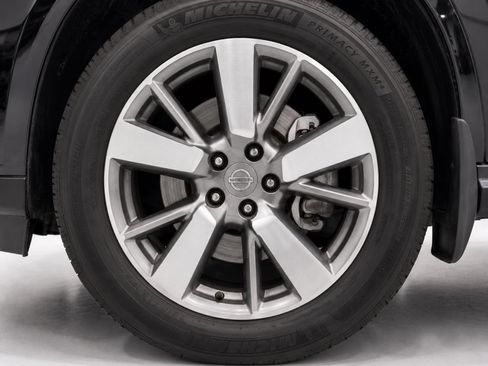 Used 2014 Nissan Pathfinder Platinum w/ Platinum Premium Package FWD image 9