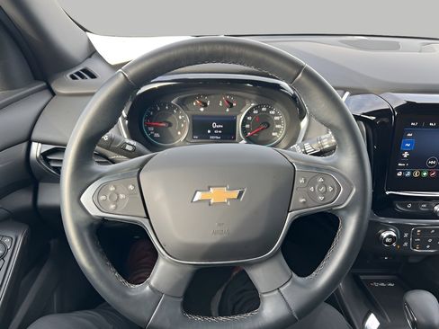 Used 2023 Chevrolet Traverse LT image 19