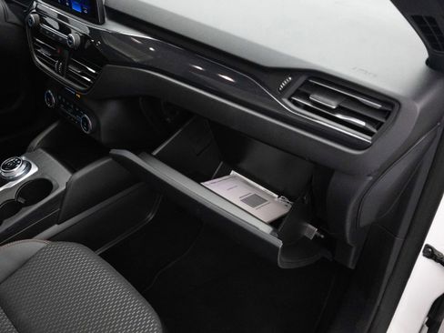 New 2025 Ford Escape ST-Line Elite image 30