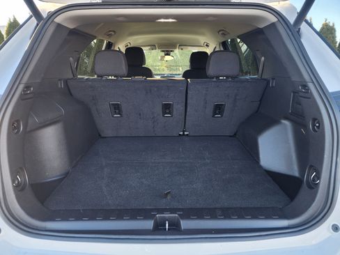 Used 2024 Chevrolet Equinox LT image 13