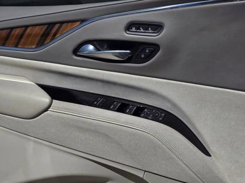 Used 2021 Cadillac Escalade Sport Platinum RWD image 24