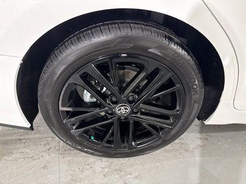 Used 2025 Toyota Camry SE image 15