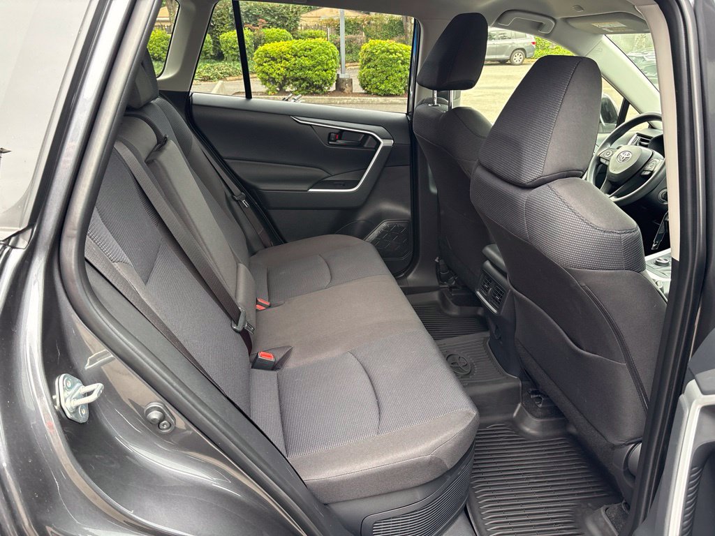 Used 2025 Toyota RAV4 LE AWD/4WD image 25