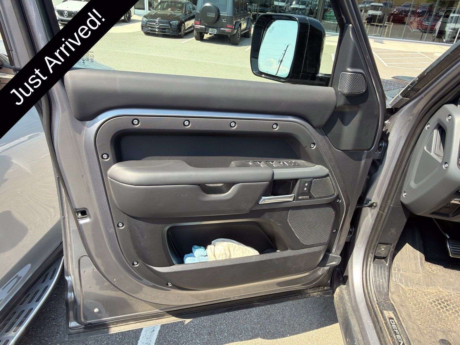 Used 2024 Land Rover Defender 110 X AWD/4WD image 8