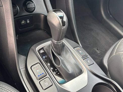 Used 2018 Hyundai Santa Fe Sport AWD/4WD image 13