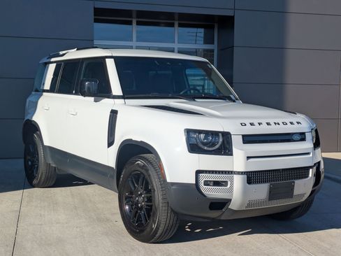 Certified 2024 Land Rover Defender 110 S image 3