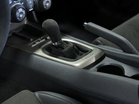 Used 2015 Chevrolet Camaro Z/28 RWD image 32