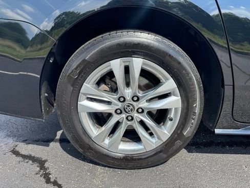 Used 2021 Toyota Sienna Limited AWD/4WD image 10