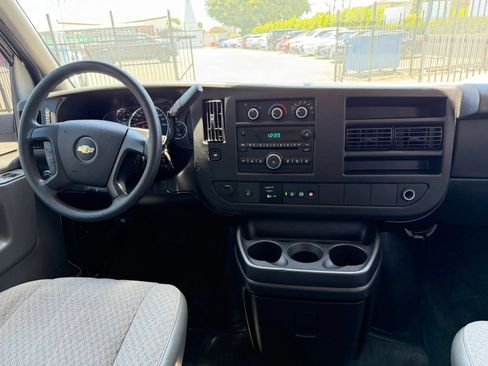 Used 2014 Chevrolet Express 2500 LT w/ LT Preferred Equipment Group RWD image 25