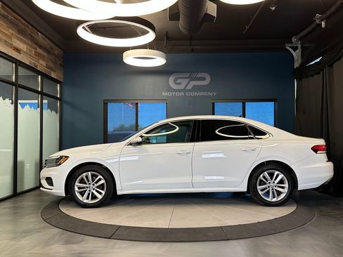 Used 2020 Volkswagen Passat 2.0T SE FWD image 6