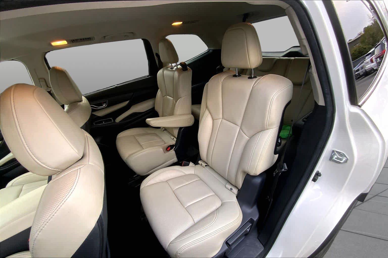 Used 2023 Subaru Ascent Limited AWD/4WD image 18