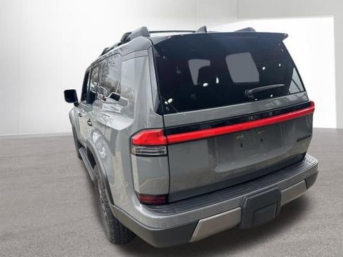 Used 2024 Lexus GX 550 image 16