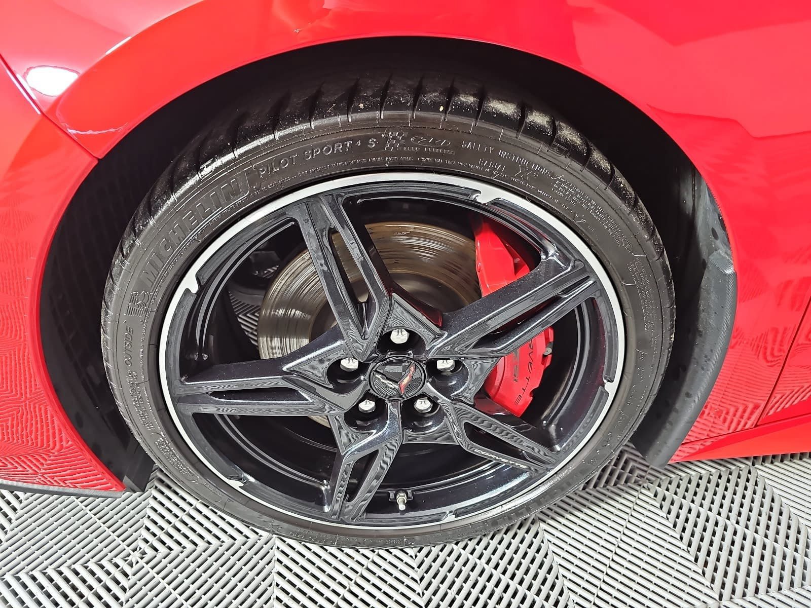 Used 2021 Chevrolet Corvette Stingray Premium Cpe w/ Z51 Performance Package RWD image 10