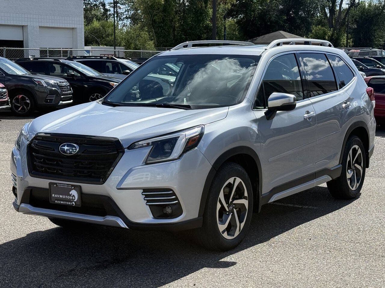 Used 2024 Subaru Forester Touring AWD/4WD image 5