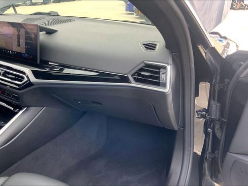 Used 2024 BMW i4 eDrive40 image 18