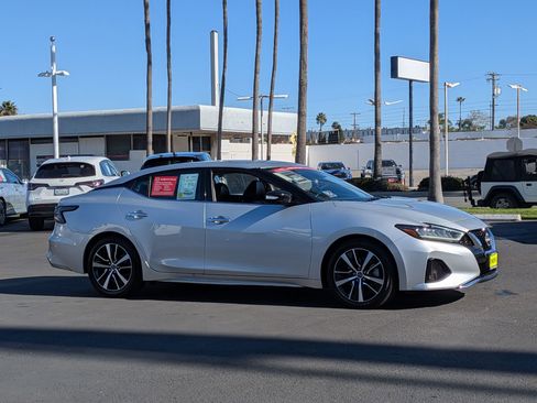 Certified 2023 Nissan Maxima SV w/ Floor Mat Group image 6