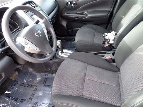 Used 2019 Nissan Versa SV image 9