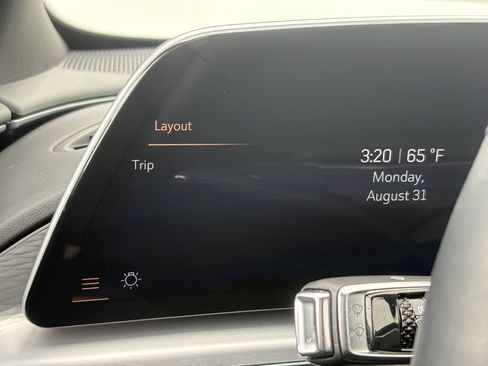 Used 2024 Cadillac Lyriq Sport AWD/4WD image 19