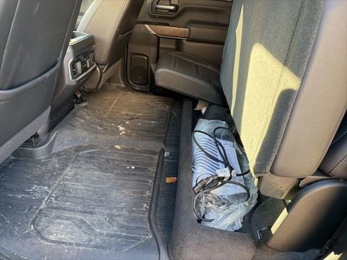 Used 2022 GMC Sierra 2500 Denali w/ Denali Ultimate Package image 16