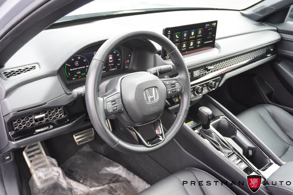 Used 2025 Honda Accord Sport image 27