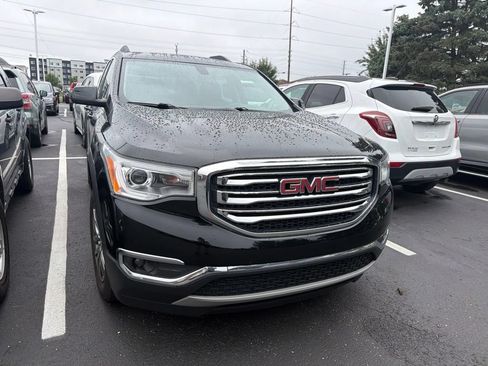 Used 2017 GMC Acadia SLT w/ LPO, Cargo Package FWD image 5