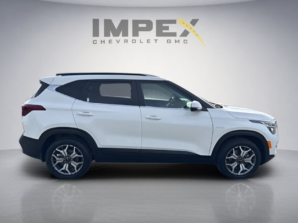 Used 2023 Kia Seltos EX AWD/4WD image 6
