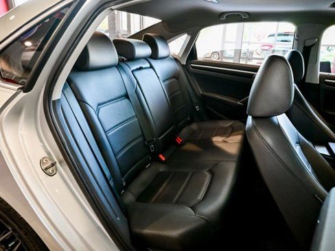Used 2019 Volkswagen Passat 2.0T SE R-Line FWD image 22