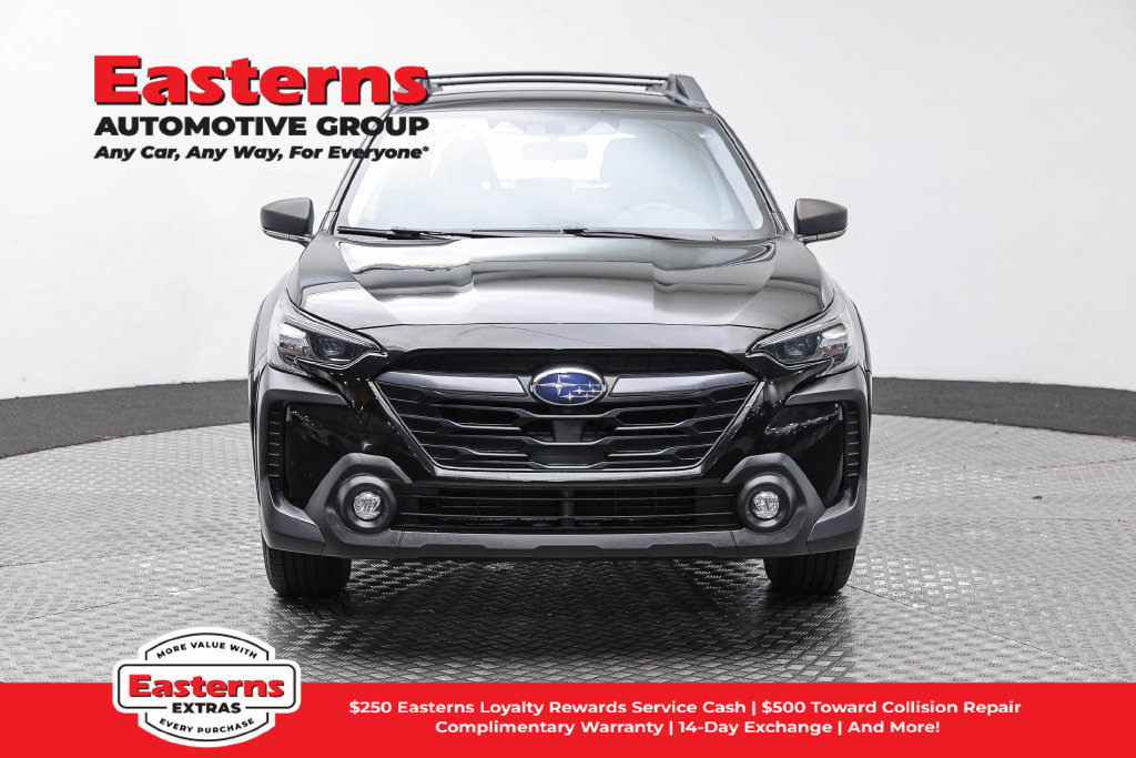 Used 2024 Subaru Outback Premium AWD/4WD image 3