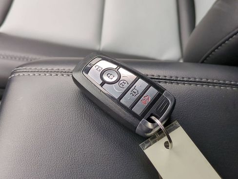 Certified 2022 Ford Explorer XLT w/ Equipment Group 202A image 40