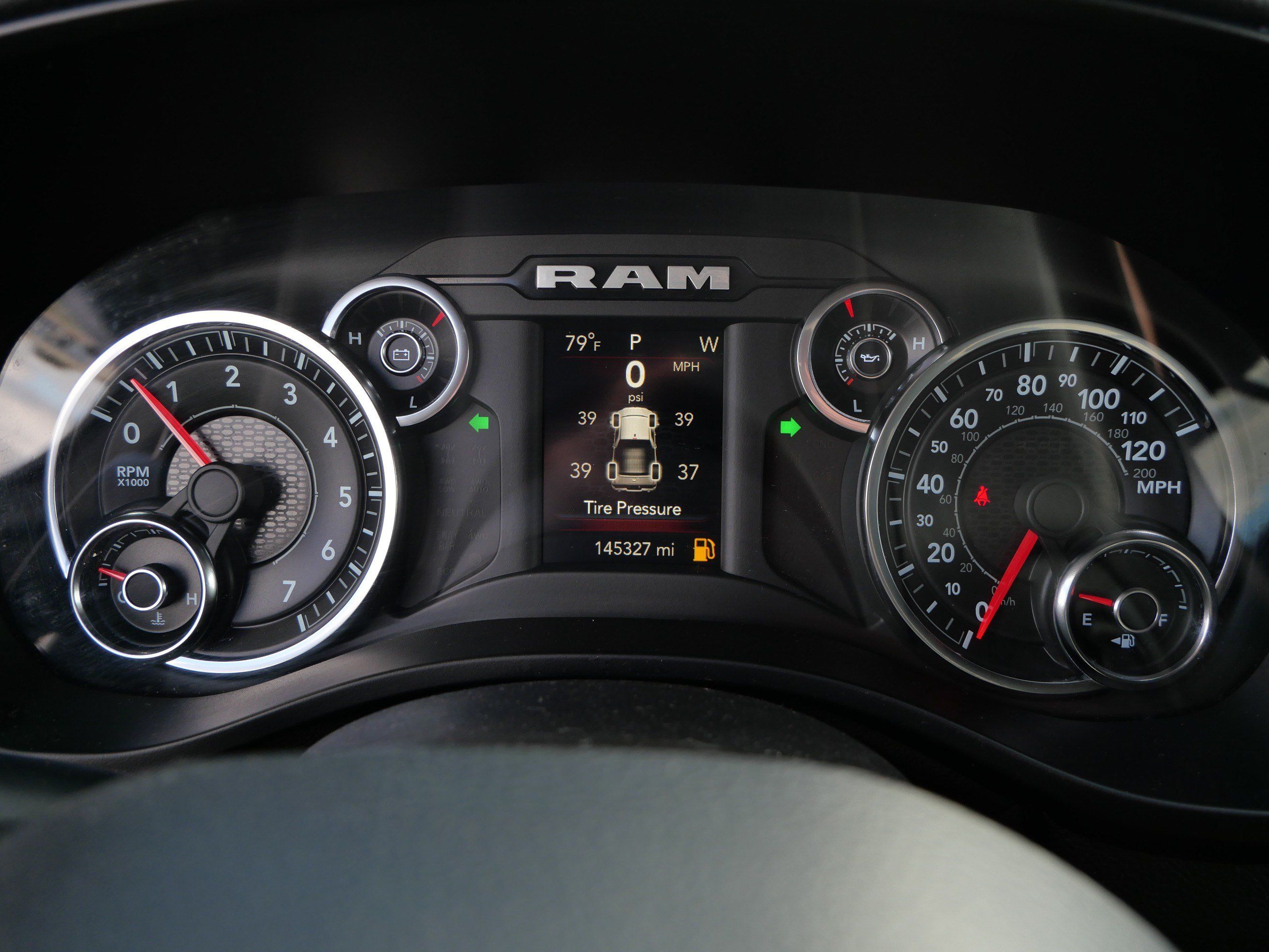 Used 2019 RAM 1500 Big Horn AWD/4WD image 36