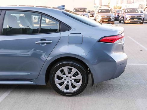 Certified 2025 Toyota Corolla LE FWD image 8