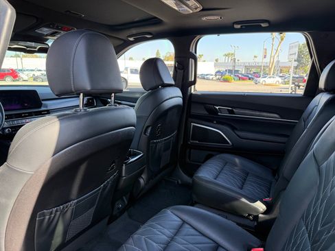 Used 2024 Kia Telluride EX X-Line image 16