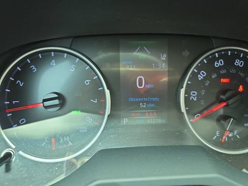 Used 2020 Toyota RAV4 XLE w/ Convenience Package AWD/4WD image 20