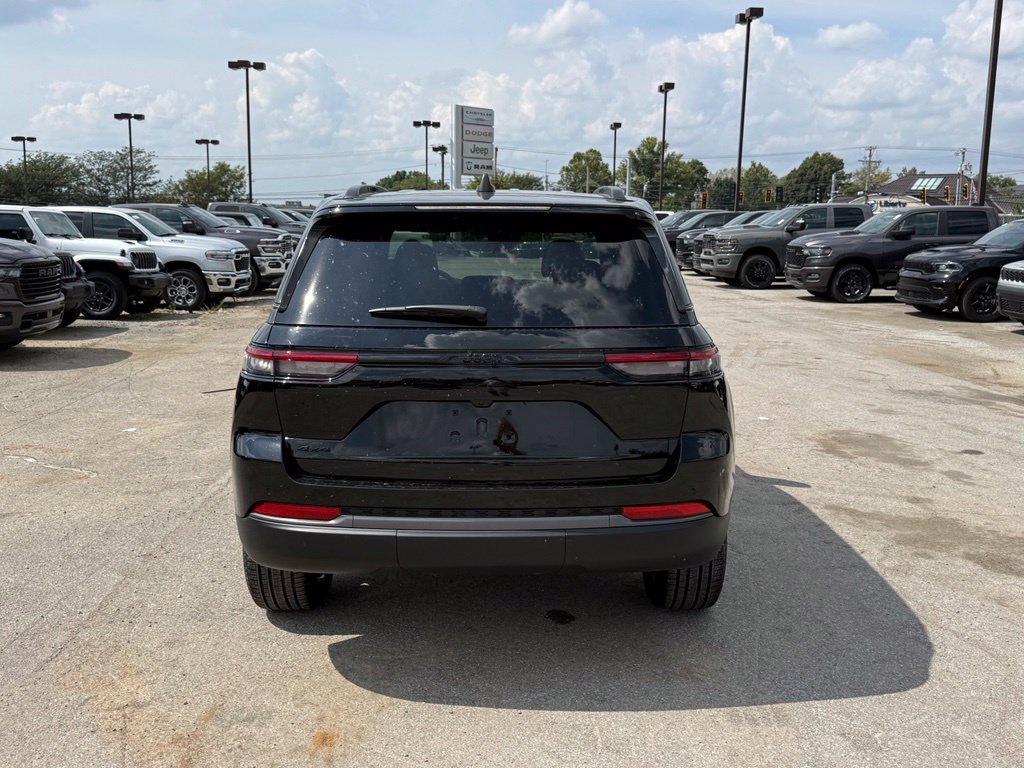 New 2027 Jeep Grand Cherokee Limited AWD/4WD image 7