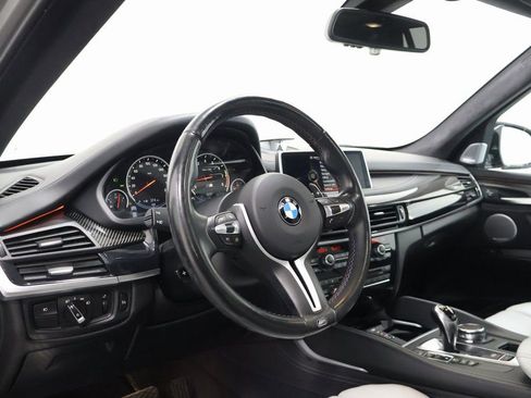 Used 2016 BMW X5 M image 15
