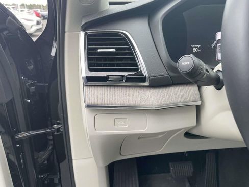 Used 2023 Volvo XC90 B6 Ultimate image 30