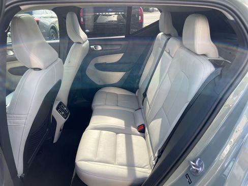 Used 2023 Volvo XC40 B5 Plus w/ Driver Assist Package AWD/4WD image 51