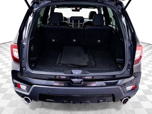 Certified 2024 Honda Passport Black Edition image 32