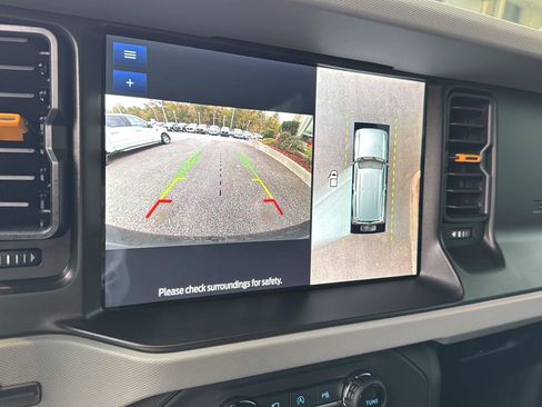 Used 2023 Ford Bronco Badlands image 22