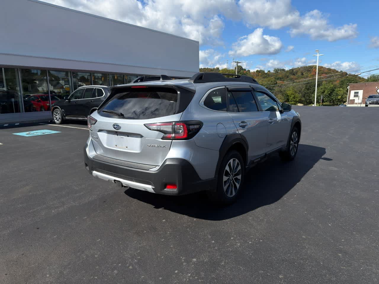 Used 2024 Subaru Outback Limited AWD/4WD image 13