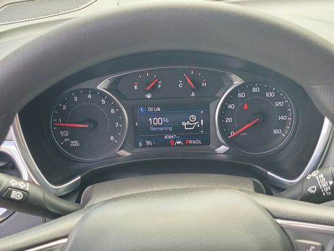 Used 2024 Chevrolet Equinox LS w/ LS Convenience Package image 29