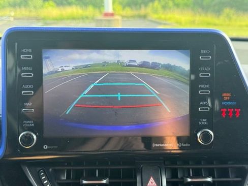 Used 2021 Toyota C-HR XLE FWD image 21