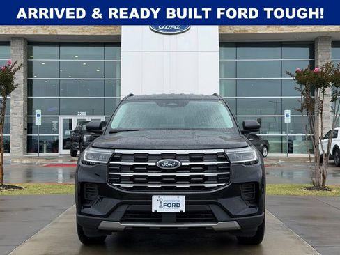 New 2026 Ford Explorer Active AWD/4WD image 2