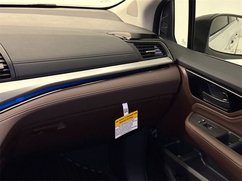 New 2026 Honda Odyssey Touring image 19