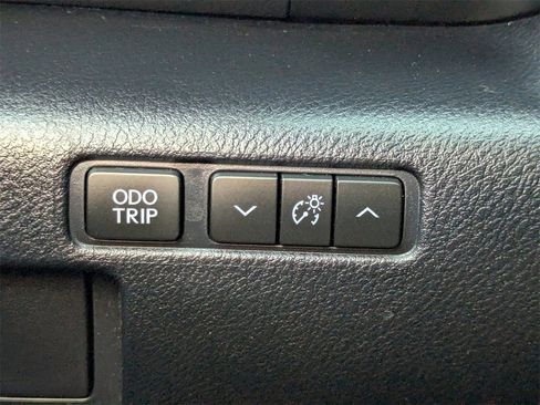 Used 2019 Lexus IS 300 image 31