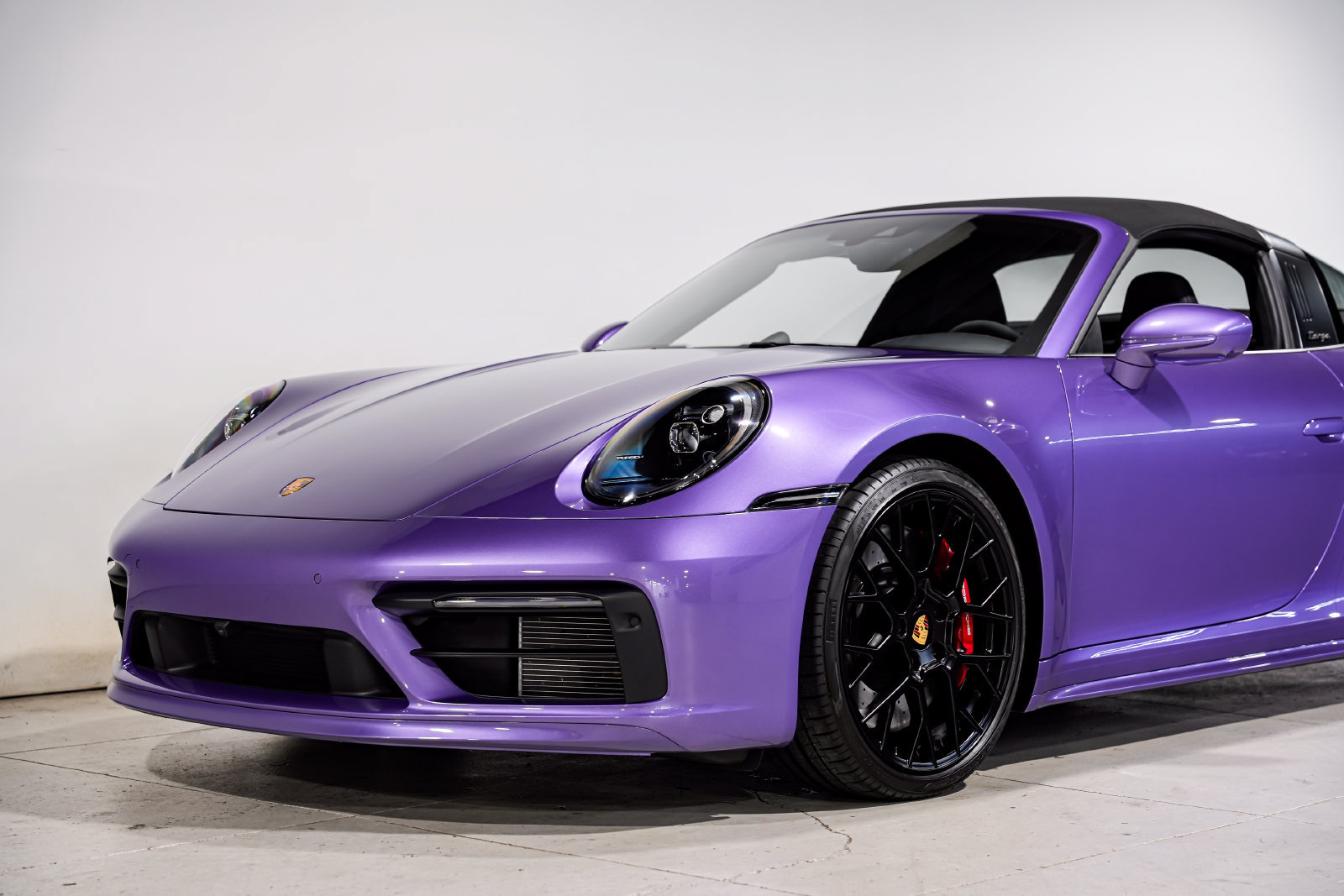 Used 2024 Porsche 911 Targa 4 GTS AWD/4WD image 33