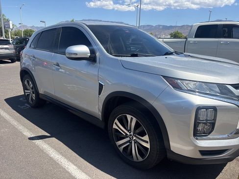 Used 2020 Mitsubishi Outlander Sport SE AWD/4WD image 2