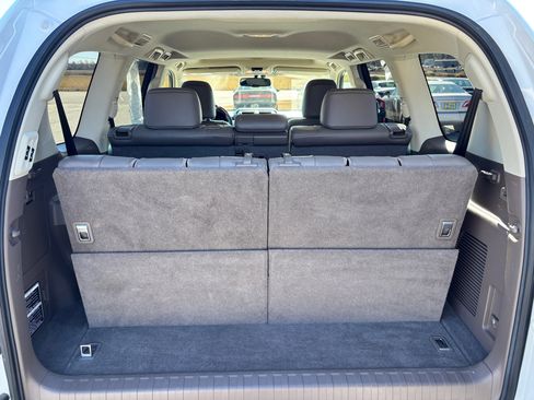 Used 2010 Lexus GX 460 image 24