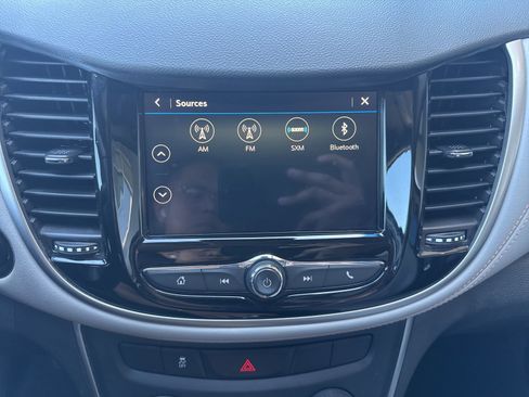 Used 2018 Chevrolet Trax LT w/ Driver Confidence Package AWD/4WD image 21