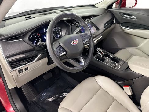 Used 2021 Cadillac XT4 Premium Luxury w/ Driver Awareness Package FWD image 9